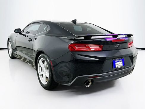 Used 2017 Chevrolet Camaro LT RWD image 5