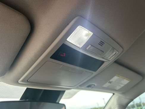 Used 2023 Toyota Tacoma TRD Sport image 28