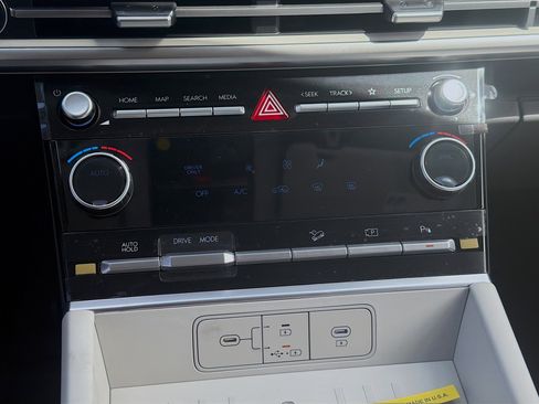 New 2026 Hyundai Santa Fe SE FWD image 12