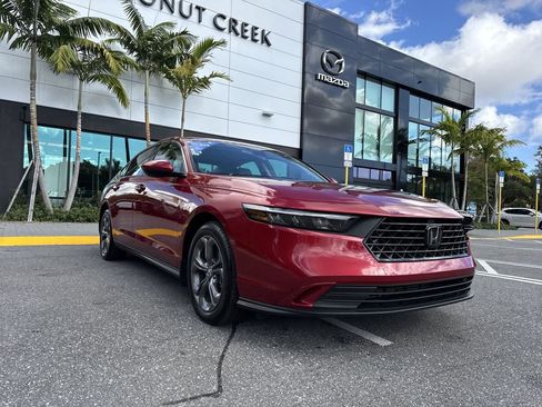 Used 2024 Honda Accord EX image 31