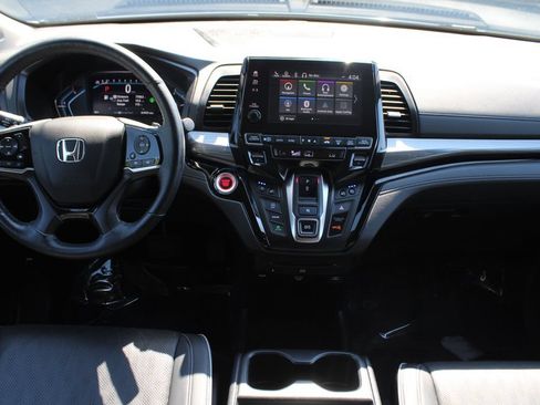 Used 2023 Honda Odyssey Elite image 16