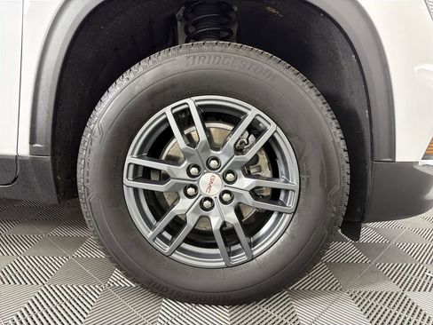 New 2025 GMC Acadia Elevation image 10