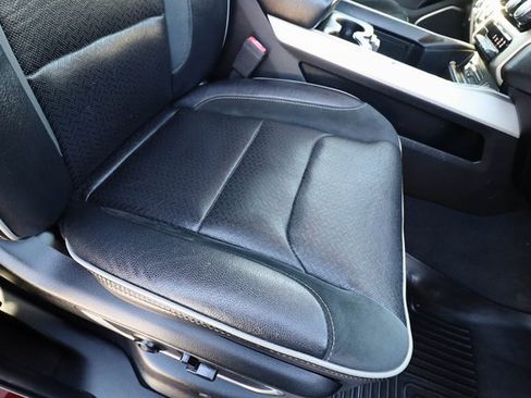 Used 2019 RAM 1500 Laramie image 45