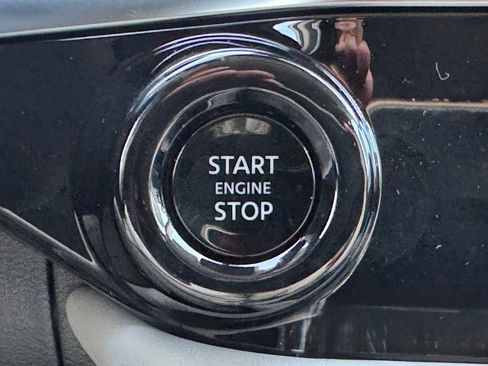 New 2026 Nissan Pathfinder SL image 14