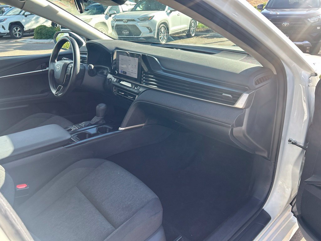 Used 2025 Toyota Camry LE FWD image 12