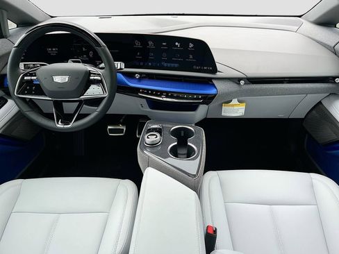 New 2026 Cadillac Optiq Luxury 1 w/ LPO, Floor Liner Package AWD/4WD image 29