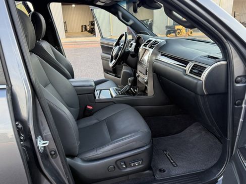 Used 2021 Lexus GX 460 Premium image 44