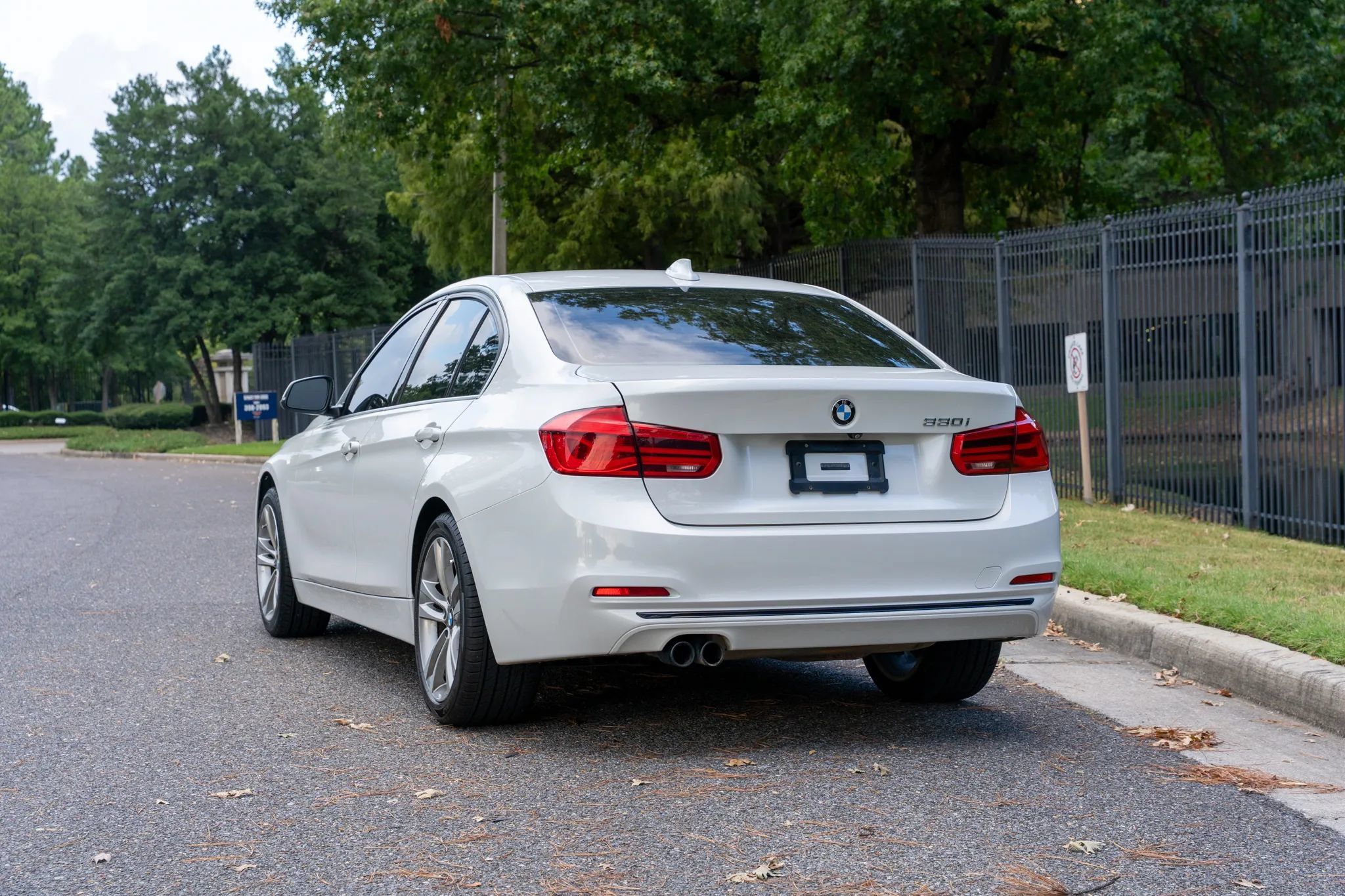Used 2018 BMW 330i Sedan RWD image 7