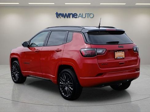 Used 2023 Jeep Compass High Altitude image 3