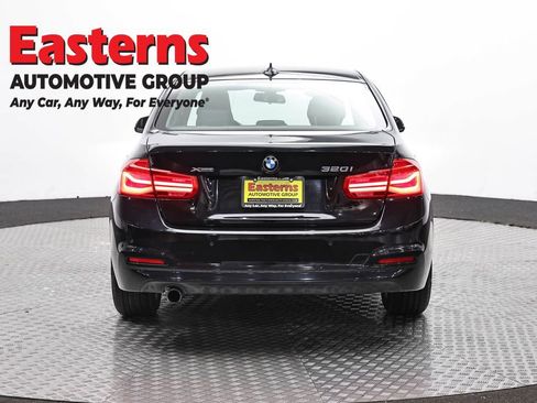 Used 2017 BMW 320i xDrive Sedan AWD/4WD image 6