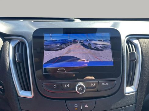 Used 2024 Chevrolet Malibu LT image 17