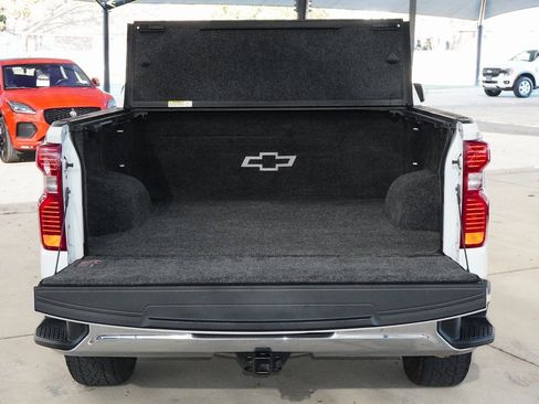 Used 2022 Chevrolet Silverado 1500 LT image 31