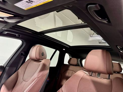 Used 2021 BMW X5 xDrive40i w/ Convenience Package image 6
