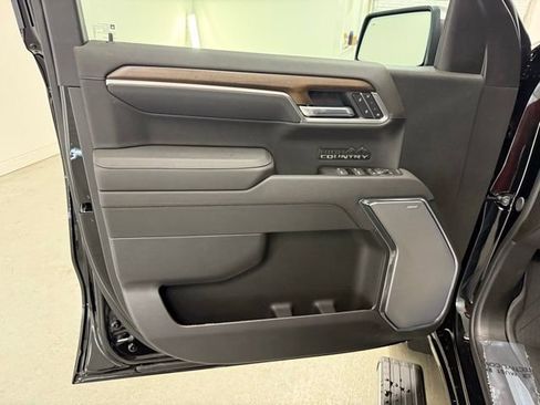New 2026 Chevrolet Silverado 1500 High Country w/ High Country Premium Package image 13