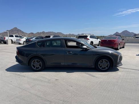Used 2025 Kia K4 FWD image 3