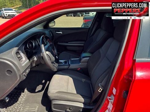 Used 2022 Dodge Charger SXT RWD image 10