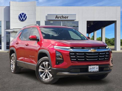 Used 2026 Chevrolet Equinox LT w/ Safety and Technology Package FWD image 1