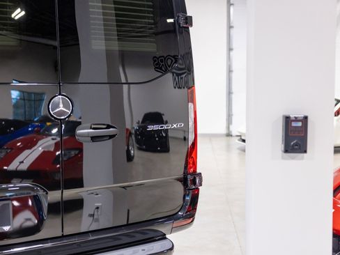 Used 2025 Mercedes-Benz Sprinter 3500 image 6