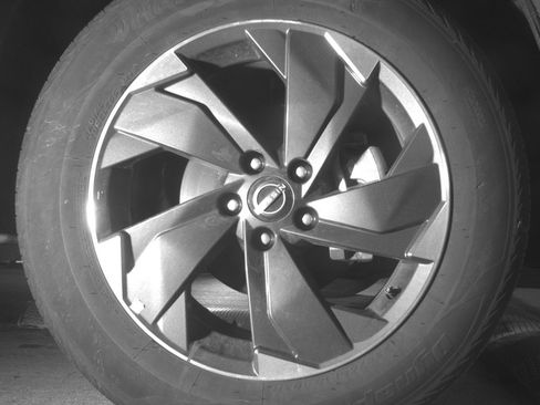 Used 2025 Nissan Rogue SV image 13