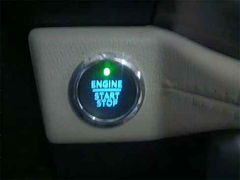 Certified 2022 Ford Expedition Limited image 18