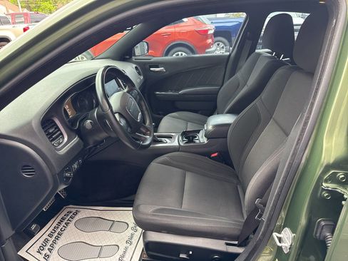 Used 2018 Dodge Charger GT w/ Blacktop Package AWD/4WD image 12