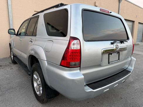 Used 2007 Toyota 4Runner SR5 RWD image 6
