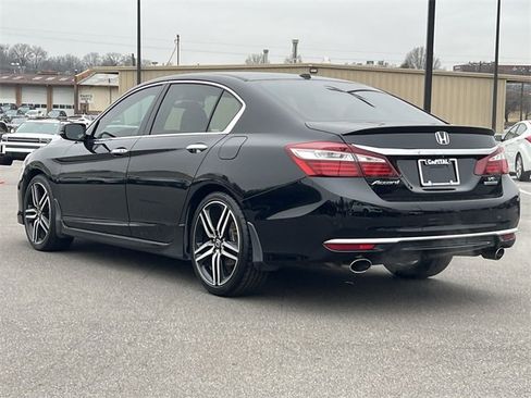 Used 2016 Honda Accord Touring image 34