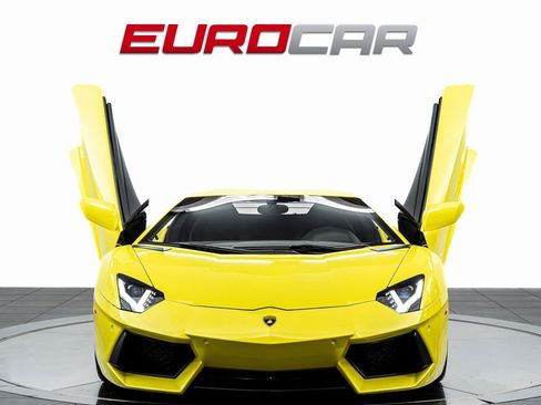 Used 2015 Lamborghini Aventador LP 700-4 AWD/4WD image 8