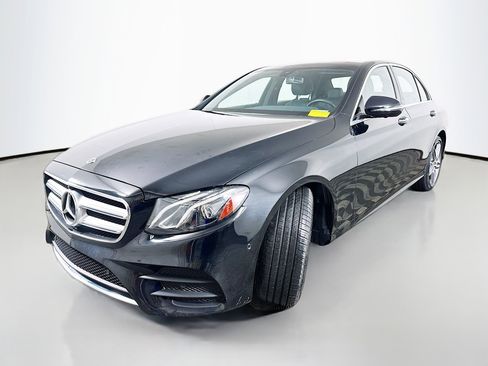 Used 2020 Mercedes-Benz E 450 4MATIC Sedan image 6