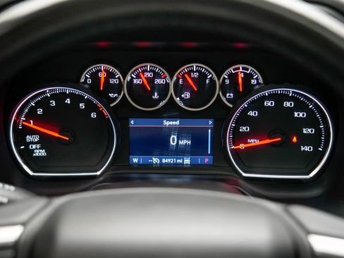 Used 2021 Chevrolet Suburban LT image 34