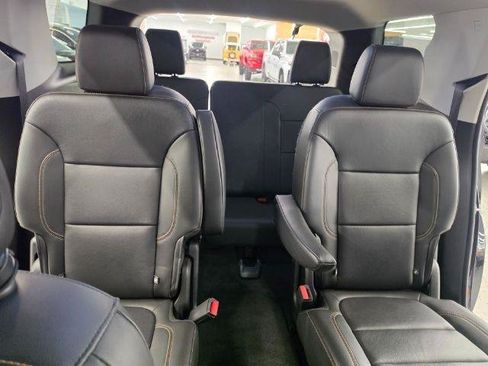 Used 2020 Chevrolet Traverse LT AWD/4WD image 36
