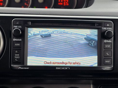 Used 2015 Scion xB image 14