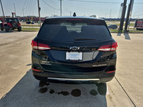 Used 2023 Chevrolet Equinox Premier image 4