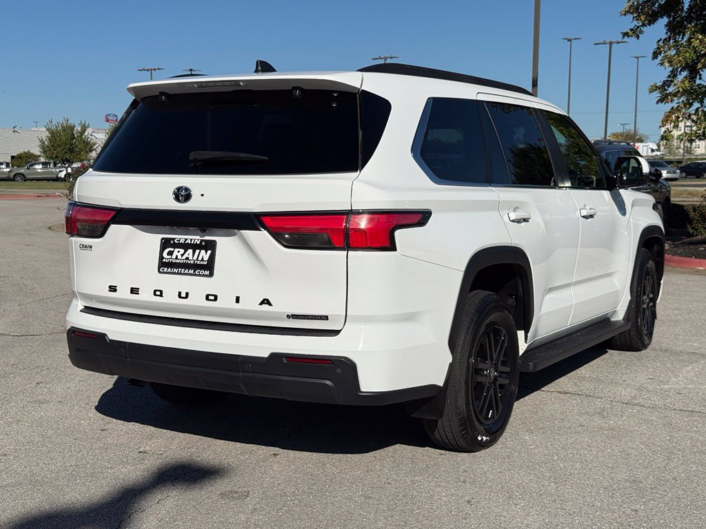 Used 2025 Toyota Sequoia SR5 AWD/4WD image 7