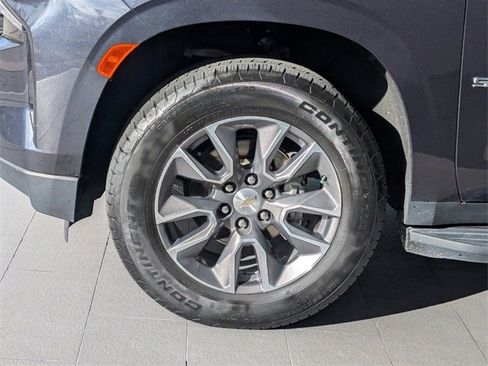 Certified 2023 Chevrolet Suburban LS image 4