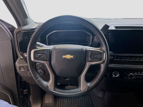 Used 2024 Chevrolet Silverado 1500 LT AWD/4WD image 11