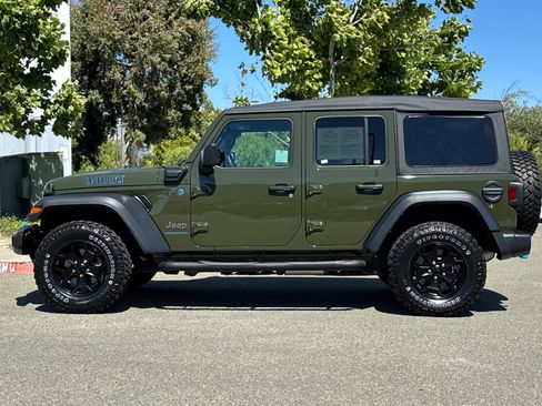 Used 2023 Jeep Wrangler Unlimited w/ Cold Weather Group AWD/4WD image 7