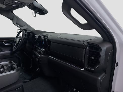 Used 2024 Chevrolet Silverado 1500 LT AWD/4WD image 30
