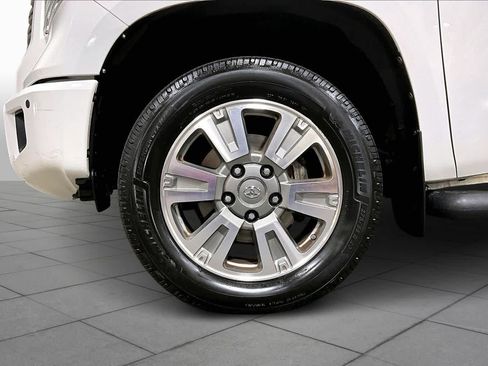 Used 2017 Toyota Tundra Platinum image 10