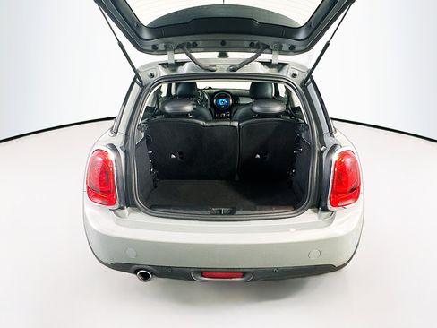 Used 2021 MINI Cooper 2-Door Hardtop w/ Storage Package image 26