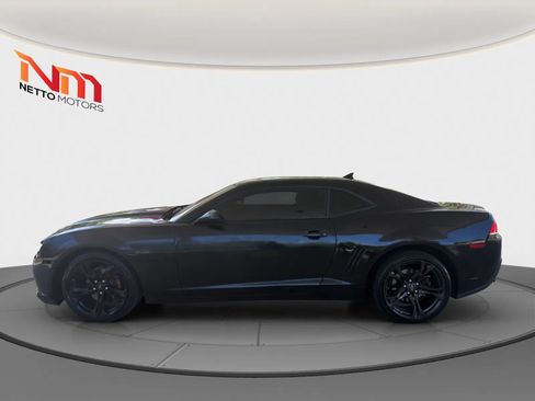 Used 2015 Chevrolet Camaro LS RWD image 2