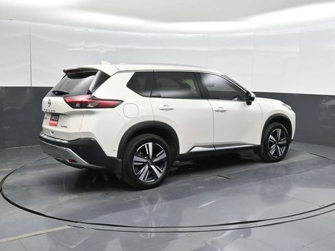 Used 2023 Nissan Rogue Platinum w/ Platinum Premium Package FWD image 3