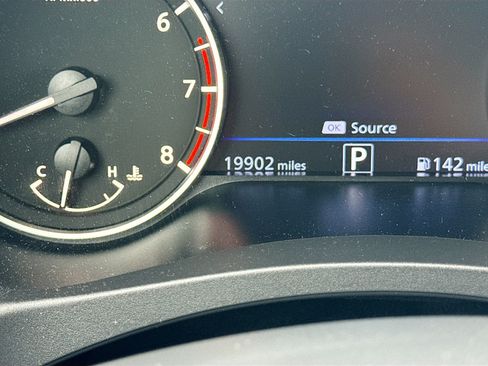 Used 2023 Nissan Altima 2.5 SR AWD/4WD image 12