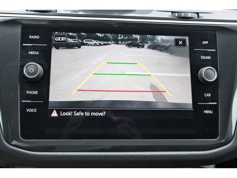 Used 2023 Volkswagen Tiguan SE FWD image 26