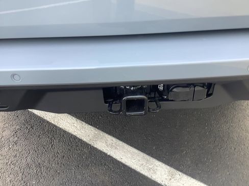 New 2026 Ford Expedition Active image 7