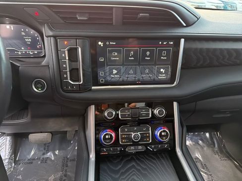 Used 2022 GMC Yukon Denali image 25