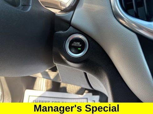 Used 2022 Chevrolet Equinox LS w/ LS Convenience Package image 20