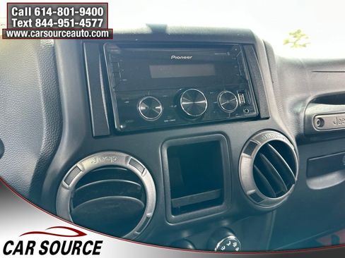 Used 2012 Jeep Wrangler Unlimited Sport w/ Connectivity Group AWD/4WD image 14