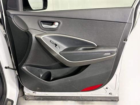 Used 2018 Hyundai Santa Fe Sport 2.0T image 31