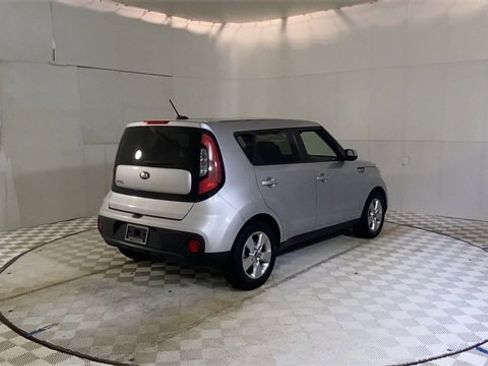Used 2017 Kia Soul image 8
